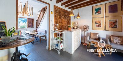 Real Estates picture 4 Ref. 77690