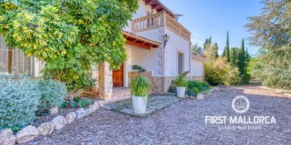 Real Estates picture 4 Ref. 77814