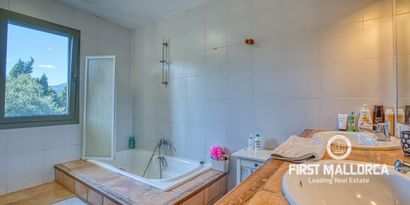 Real Estates picture 19 Ref. 77814