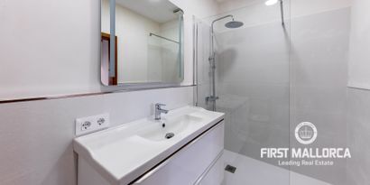 Real Estates picture 2 Ref. 78078