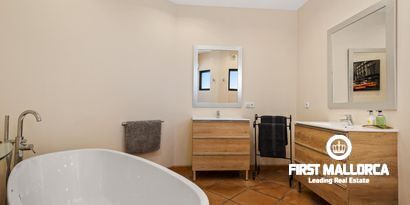 Inmobiliaria picture 13 Ref. Nº. R23634