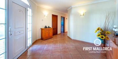 Inmobiliaria picture 2 Ref. Nº. 78405
