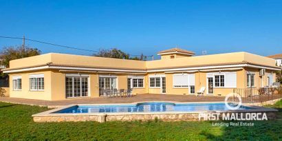 Inmobiliaria picture 0 Ref. Nº. 78405