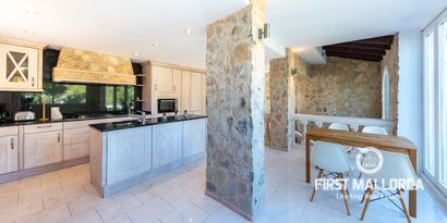 Inmobiliaria picture 8 Ref. Nº. R24481
