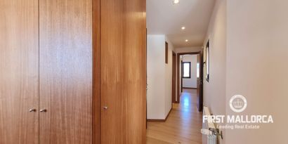 Real Estates picture 10 Ref. R24260