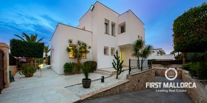 Real Estates picture 1 Ref. 78693