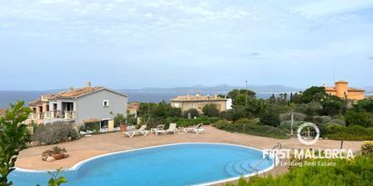 Real Estates picture 0 Ref. R24352