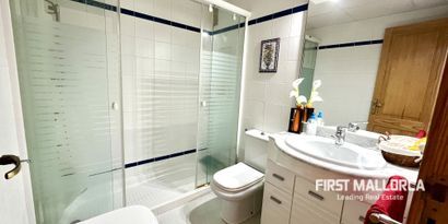 Real Estates picture 12 Ref. R24922