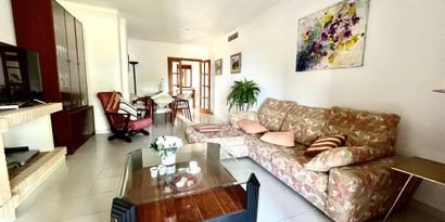 Real Estates picture 6 Ref. R24922