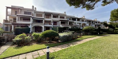 Real Estates picture 2 Ref. R24922