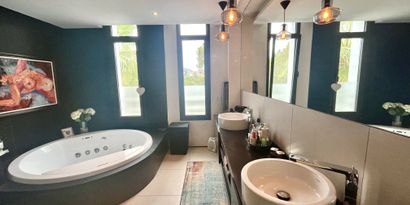 Inmobiliaria picture 15 Ref. Nº. R24983