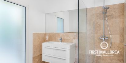 Real Estates picture 6 Ref. R10373