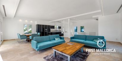 Real Estates picture 2 Ref. R10373