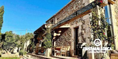 Real Estates picture 2 Ref. R15590