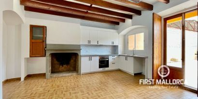 Real Estates picture 5 Ref. R25226