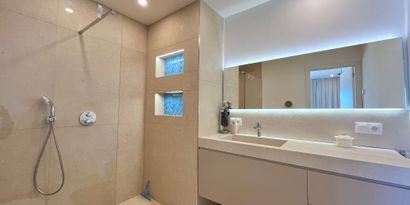 Inmobiliaria picture 14 Ref. Nº. R25198