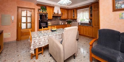 Real Estates picture 7 Ref. 78938