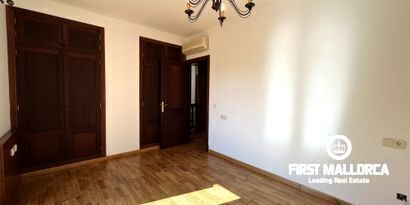 Real Estates picture 16 Ref. R25457