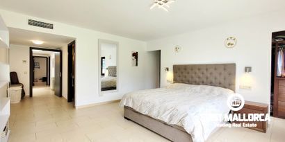 Inmobiliaria picture 8 Ref. Nº. R25475