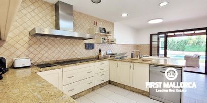 Inmobiliaria picture 7 Ref. Nº. R25475