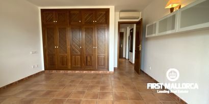 Real Estates picture 6 Ref. 79556