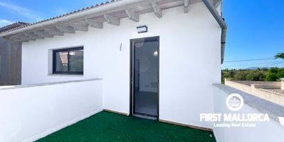 Real Estates picture 31 Ref. R25613