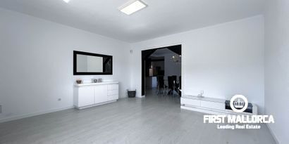 Real Estates picture 12 Ref. R25613