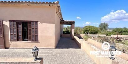 Real Estates picture 17 Ref. R25620