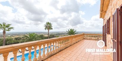 Real Estates picture 4 Ref. R11508