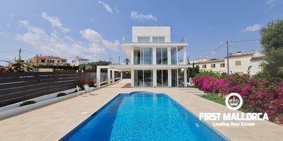 Real Estates picture 1 Ref. R26178