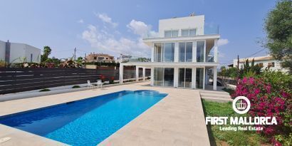 Real Estates picture 0 Ref. R26178