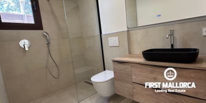 Real Estates picture 12 Ref. 79749