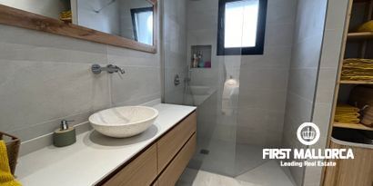 Inmobiliaria picture 11 Ref. Nº. R24265