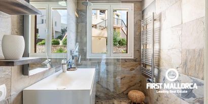 Real Estates picture 6 Ref. R25052