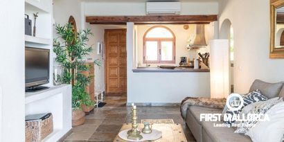 Real Estates picture 3 Ref. R25052