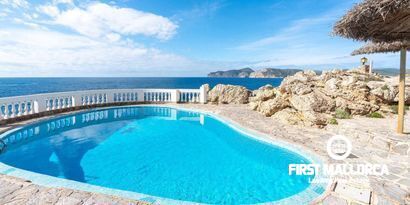 Real Estates picture 2 Ref. R25052