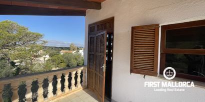 Real Estates picture 10 Ref. 74145