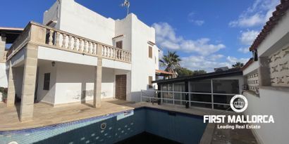 Real Estates picture 2 Ref. 74145