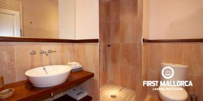 Real Estates picture 23 Ref. 81315