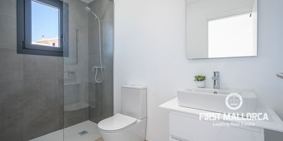 Real Estates picture 12 Ref. 79902