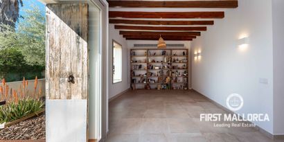 Real Estates picture 3 Ref. 81328