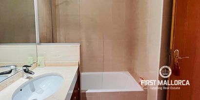 Real Estates picture 9 Ref. 81218