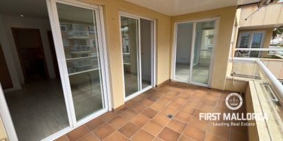 Real Estates picture 21 Ref. R27311