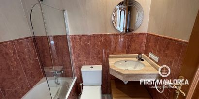 Real Estates picture 19 Ref. R27311