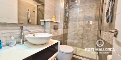 Real Estates picture 8 Ref. 81345