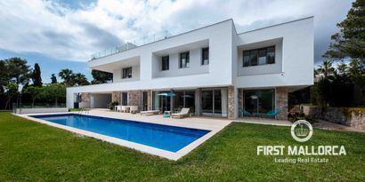 Real Estates picture 0 Ref. 80244