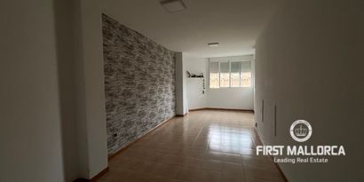 Real Estates picture 5 Ref. 81715