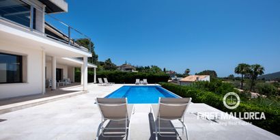 Real Estates picture 3 Ref. 81817