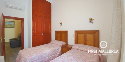 Real Estates picture 15 Ref. R27881