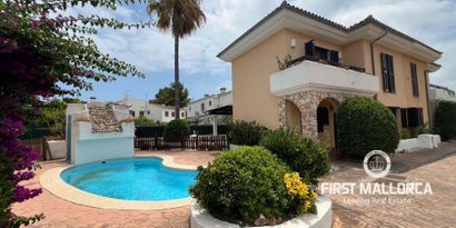 Inmobiliaria picture 0 Ref. Nº. R27668